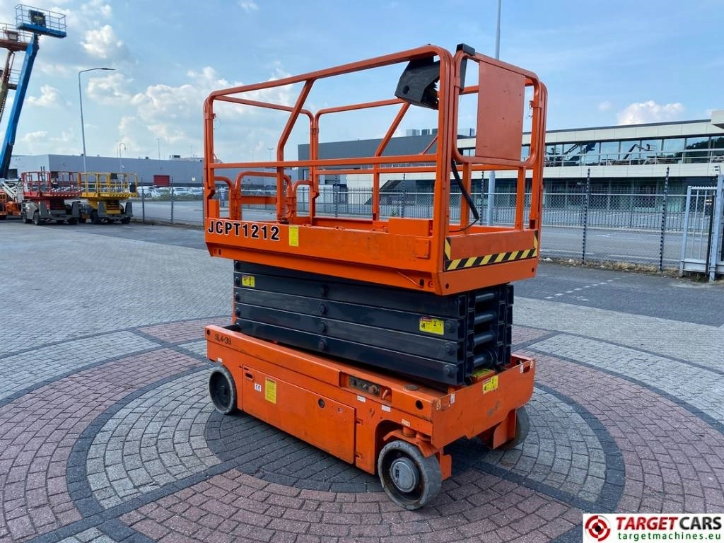 Dingli JCPT1212DC Electric Scissor Work Lift 1200cm - Šķērveida pacēlājs: foto 2 Dingli JCPT1212DC Electric Scissor Work Lift 1200cm - Šķērveida pacēlājs: foto 2