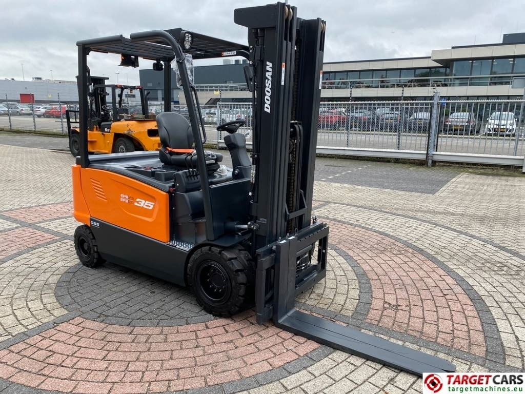 Doosan B35X-7 Plus Electric Forklift 3.5T Triplex-482cm - Elektroiekrāvējs: foto 3 Doosan B35X-7 Plus Electric Forklift 3.5T Triplex-482cm - Elektroiekrāvējs: foto 3