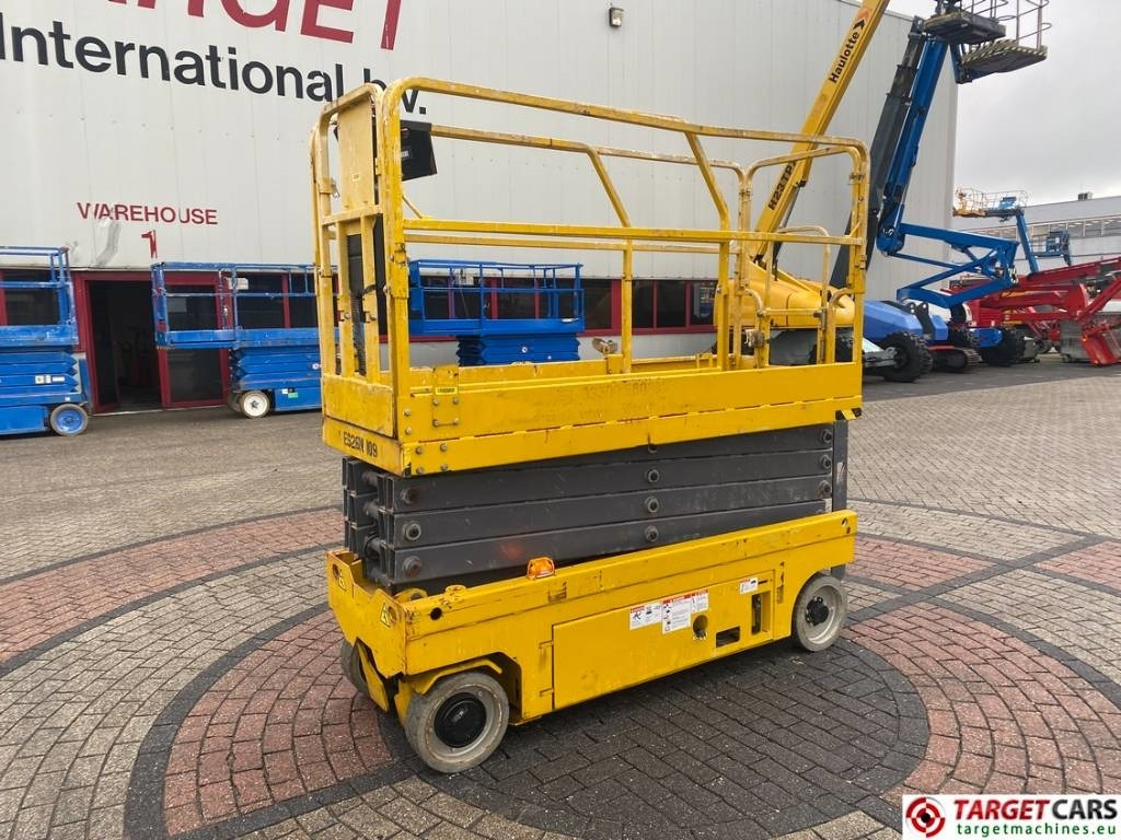 GMG 2632-ED Electric Scissor Work Lift 983cm - Šķērveida pacēlājs: foto 1 GMG 2632-ED Electric Scissor Work Lift 983cm - Šķērveida pacēlājs: foto 1