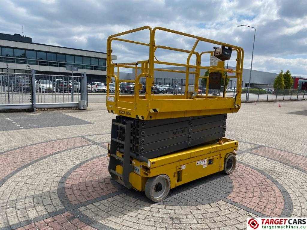 GMG 3346-ED Electric Scissor Work LIft 1200cm - Šķērveida pacēlājs: foto 3 GMG 3346-ED Electric Scissor Work LIft 1200cm - Šķērveida pacēlājs: foto 3
