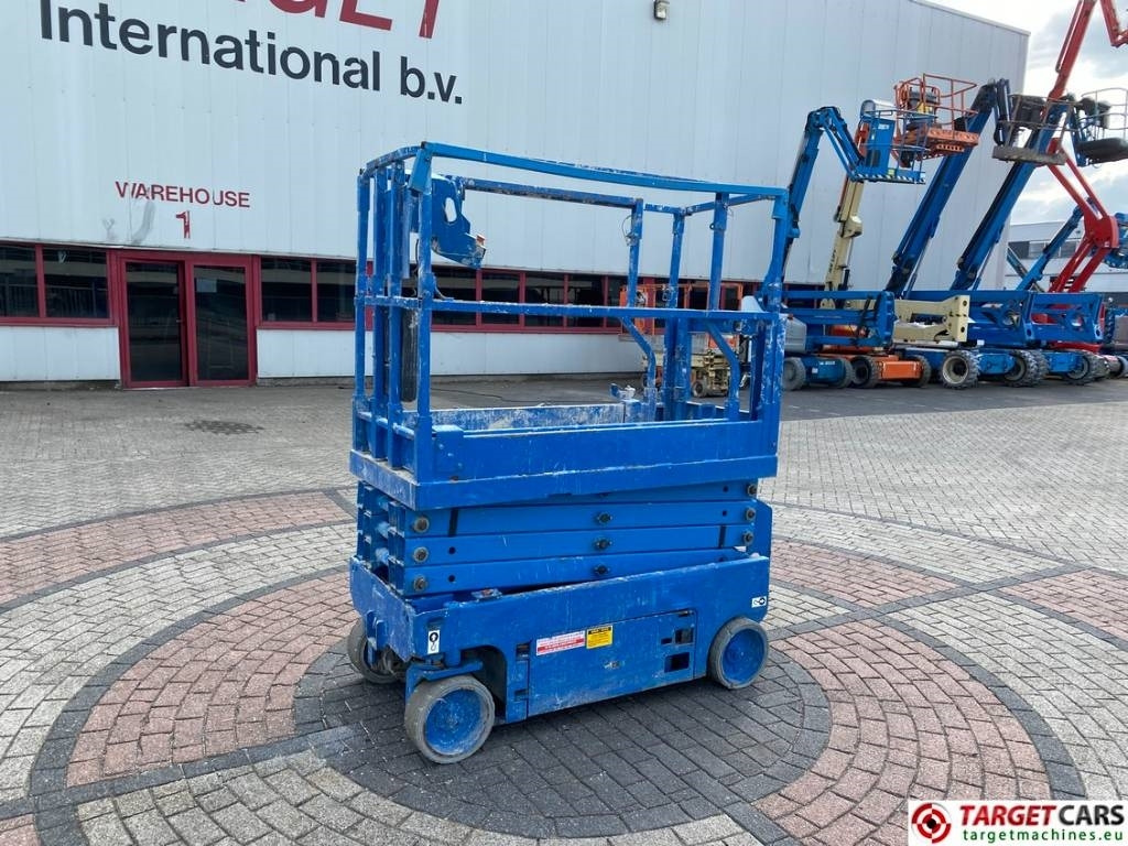 Genie GS-1932 Electric Scissor Work Lift 779cm - Šķērveida pacēlājs: foto 1 Genie GS-1932 Electric Scissor Work Lift 779cm - Šķērveida pacēlājs: foto 1