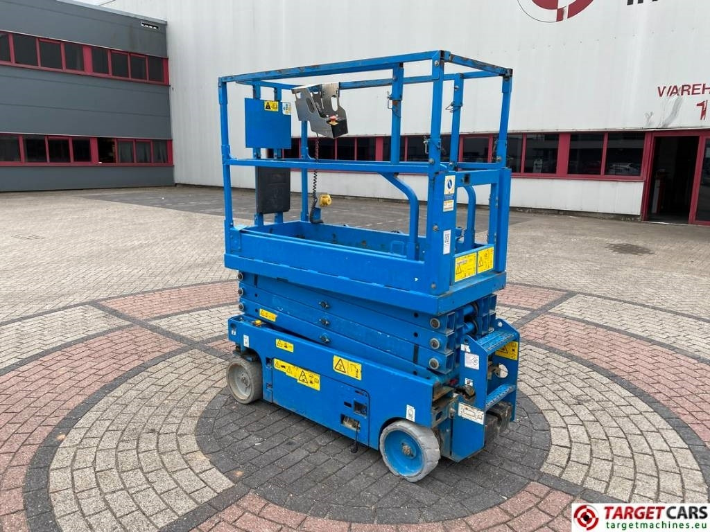 Genie GS-1932 Electric Scissor Work Lift 779cm - Šķērveida pacēlājs: foto 4 Genie GS-1932 Electric Scissor Work Lift 779cm - Šķērveida pacēlājs: foto 4