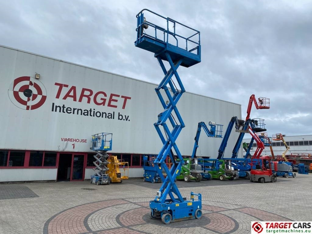 Genie GS-1932 Electric Scissor Work Lift 779cm - Šķērveida pacēlājs: foto 5 Genie GS-1932 Electric Scissor Work Lift 779cm - Šķērveida pacēlājs: foto 5