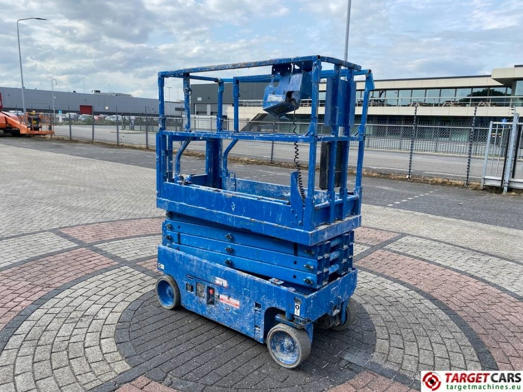 Genie GS-1932 Electric Scissor Work Lift 779cm - Šķērveida pacēlājs: foto 2 Genie GS-1932 Electric Scissor Work Lift 779cm - Šķērveida pacēlājs: foto 2