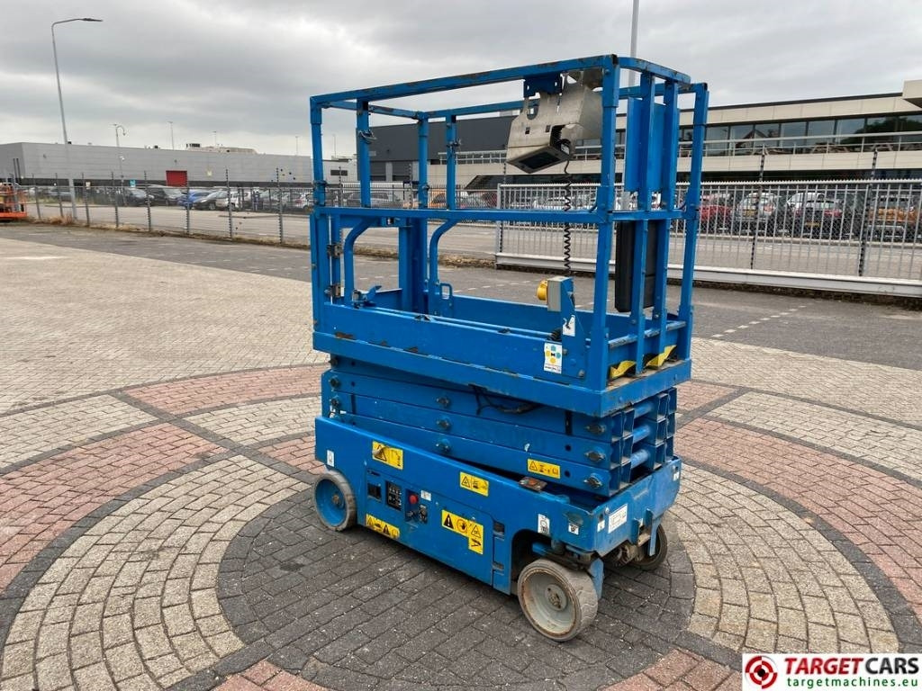 Genie GS-1932 Electric Scissor Work Lift 779cm - Šķērveida pacēlājs: foto 2 Genie GS-1932 Electric Scissor Work Lift 779cm - Šķērveida pacēlājs: foto 2