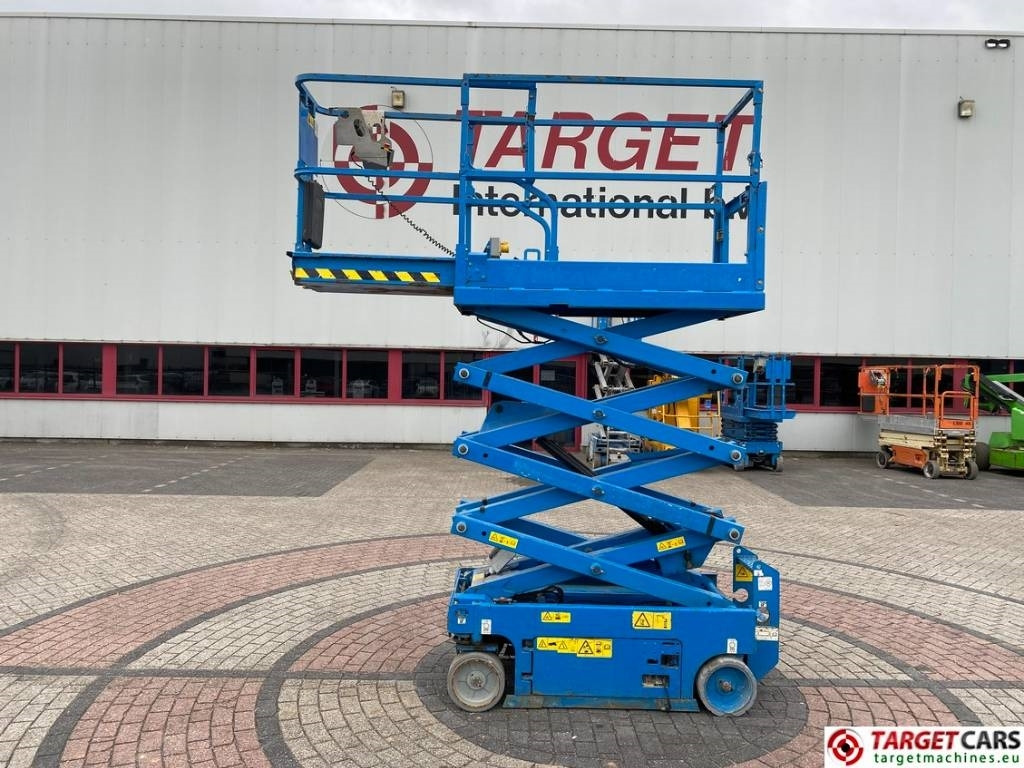 Genie GS-1932 Electric Scissor Work Lift 779cm - Šķērveida pacēlājs: foto 5 Genie GS-1932 Electric Scissor Work Lift 779cm - Šķērveida pacēlājs: foto 5