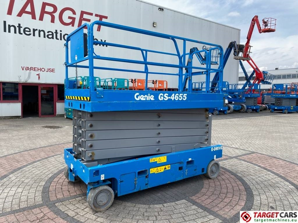 Genie GS-4655 Electric E-Drive Scissor Work Lift 1595cm - Šķērveida pacēlājs: foto 1 Genie GS-4655 Electric E-Drive Scissor Work Lift 1595cm - Šķērveida pacēlājs: foto 1