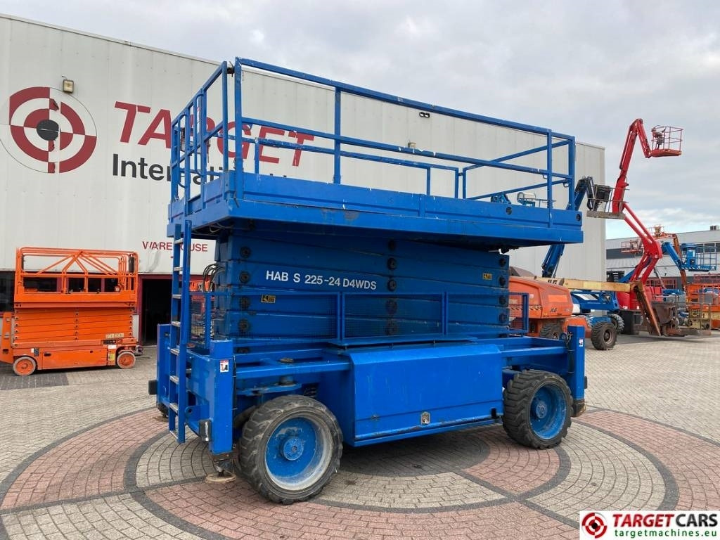 HAB S225-24D 4WDS Diesel 4x4 Scissor Work Lift 2250cm - Šķērveida pacēlājs: foto 1 HAB S225-24D 4WDS Diesel 4x4 Scissor Work Lift 2250cm - Šķērveida pacēlājs: foto 1
