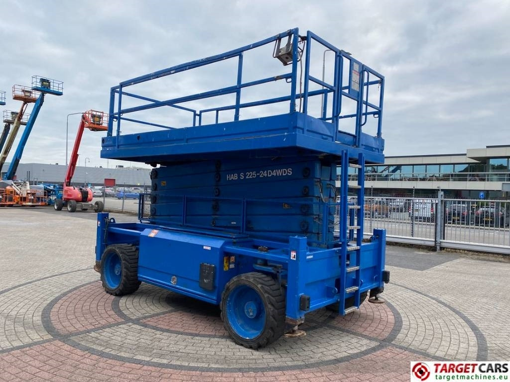 HAB S225-24D 4WDS Diesel 4x4 Scissor Work Lift 2250cm - Šķērveida pacēlājs: foto 2 HAB S225-24D 4WDS Diesel 4x4 Scissor Work Lift 2250cm - Šķērveida pacēlājs: foto 2