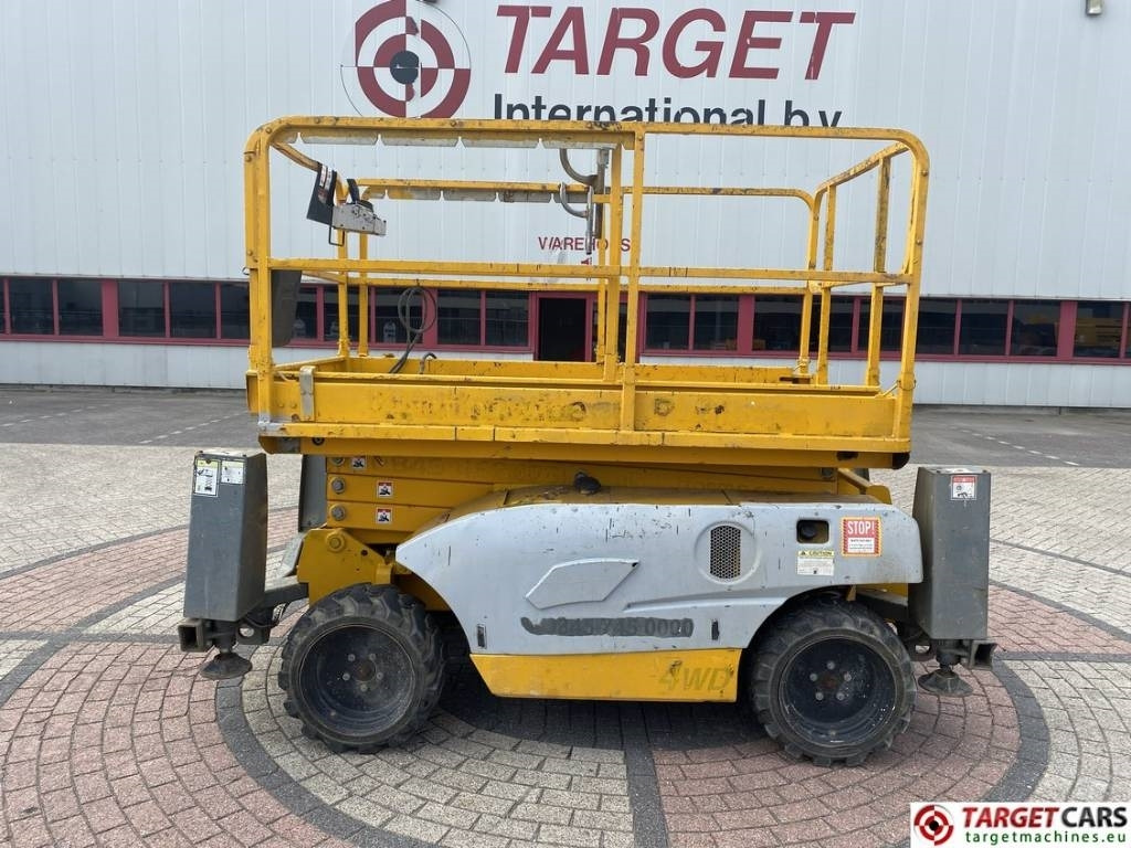 Haulotte Compact 10DX Diesel 4x4 Scissor 1015cm DEFECT - Šķērveida pacēlājs: foto 5 Haulotte Compact 10DX Diesel 4x4 Scissor 1015cm DEFECT - Šķērveida pacēlājs: foto 5