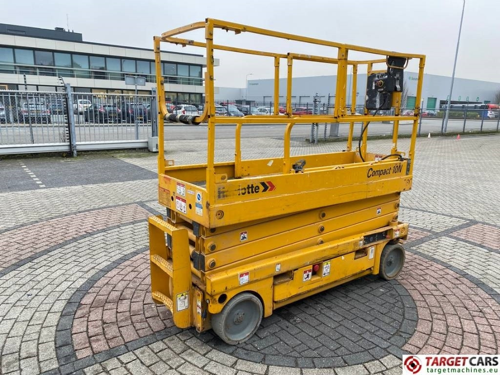 Haulotte Compact 10N Electric Scissor Work Lift 1000cm - Šķērveida pacēlājs: foto 3 Haulotte Compact 10N Electric Scissor Work Lift 1000cm - Šķērveida pacēlājs: foto 3