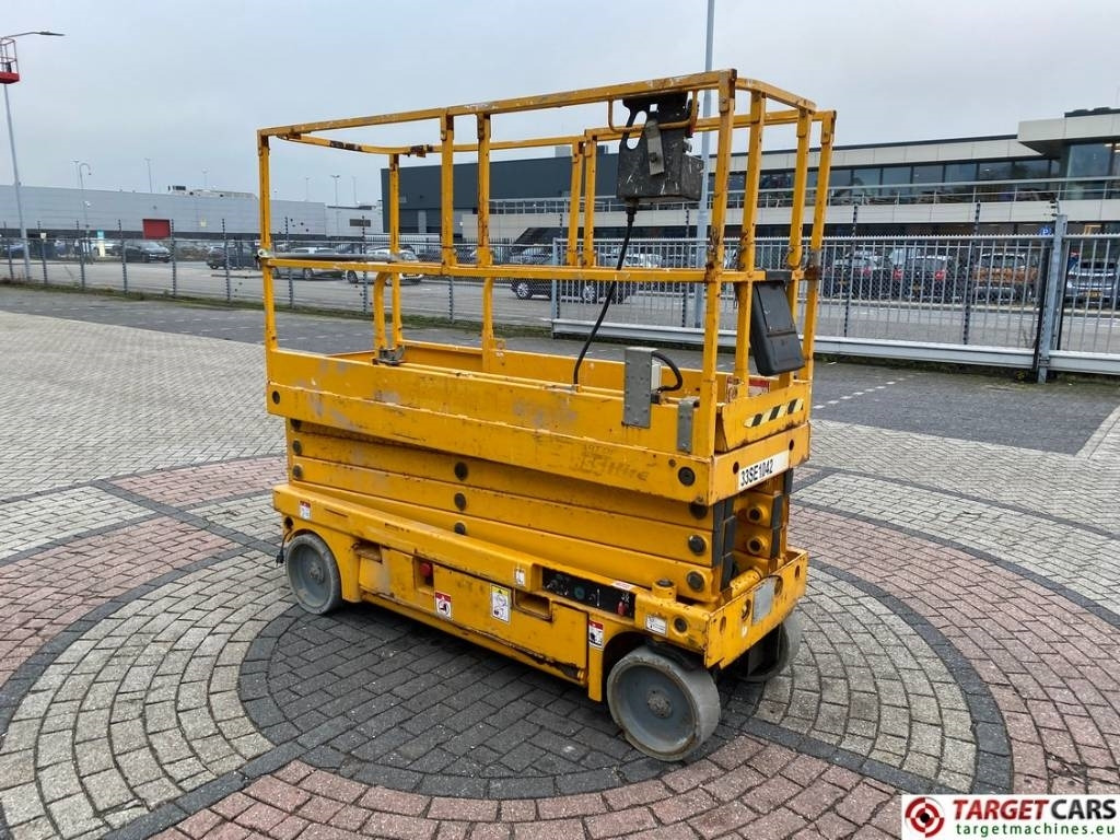 Haulotte Compact 10N Electric Scissor Work Lift 1000cm - Šķērveida pacēlājs: foto 2 Haulotte Compact 10N Electric Scissor Work Lift 1000cm - Šķērveida pacēlājs: foto 2