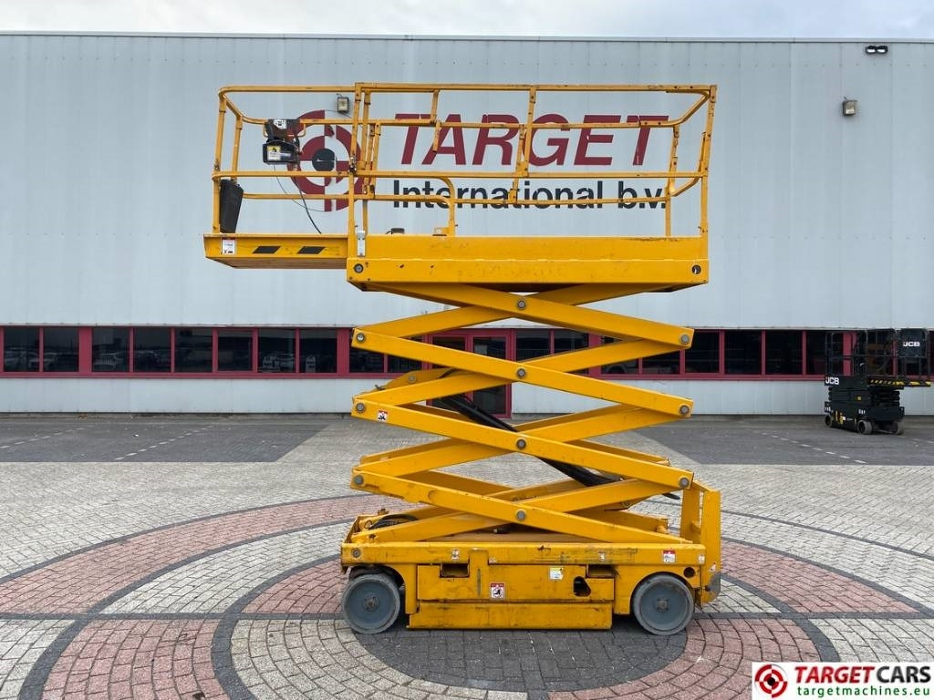Haulotte Compact 10N Electric Scissor Work Lift 1000cm  - Šķērveida pacēlājs: foto 5 Haulotte Compact 10N Electric Scissor Work Lift 1000cm  - Šķērveida pacēlājs: foto 5