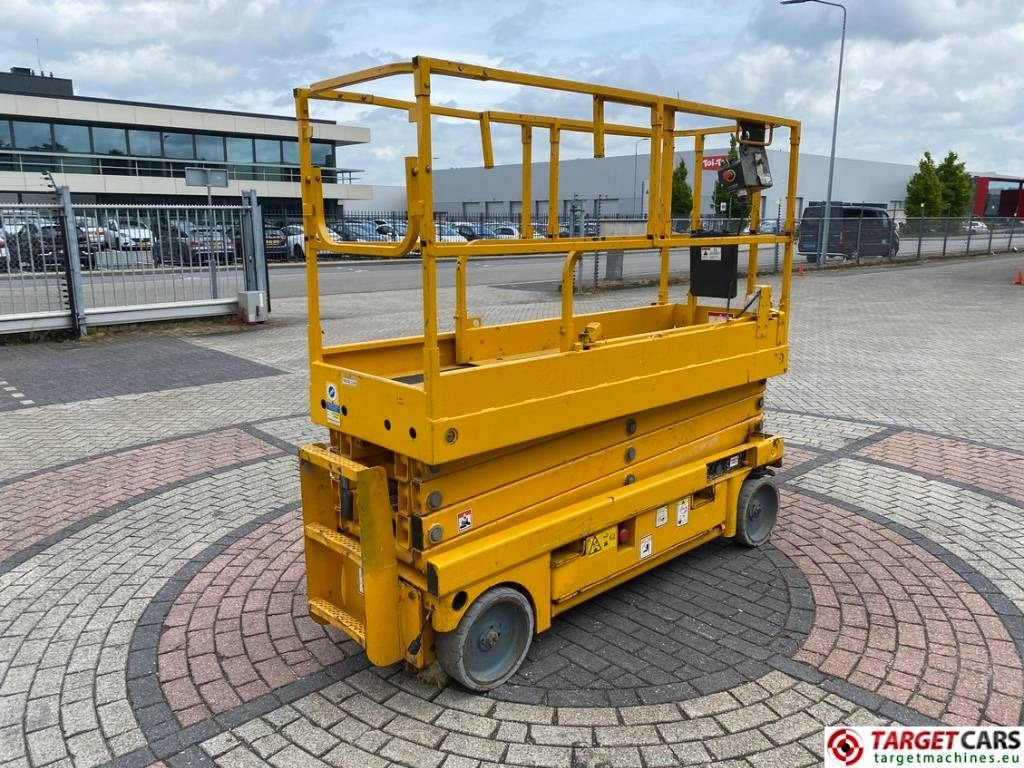 Haulotte Compact 10N Electric Scissor Work Lift 1000cm - Šķērveida pacēlājs: foto 3 Haulotte Compact 10N Electric Scissor Work Lift 1000cm - Šķērveida pacēlājs: foto 3