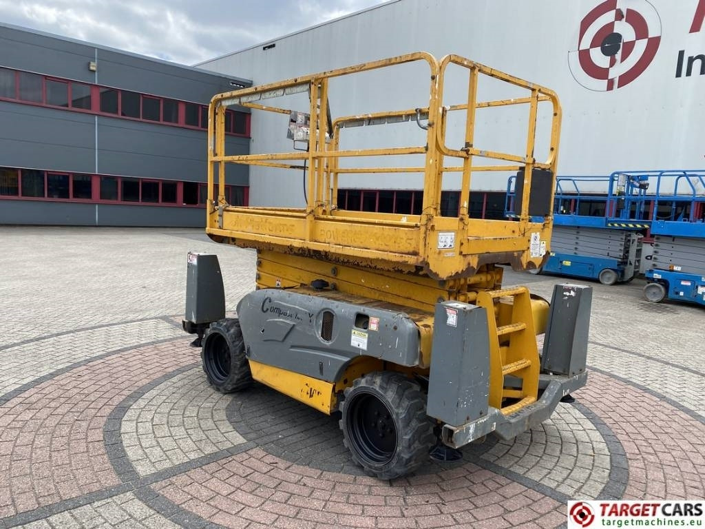 Haulotte Compact 12DX Diesel 4x4 Scissor Work Lift 1206cm - Šķērveida pacēlājs: foto 4 Haulotte Compact 12DX Diesel 4x4 Scissor Work Lift 1206cm - Šķērveida pacēlājs: foto 4