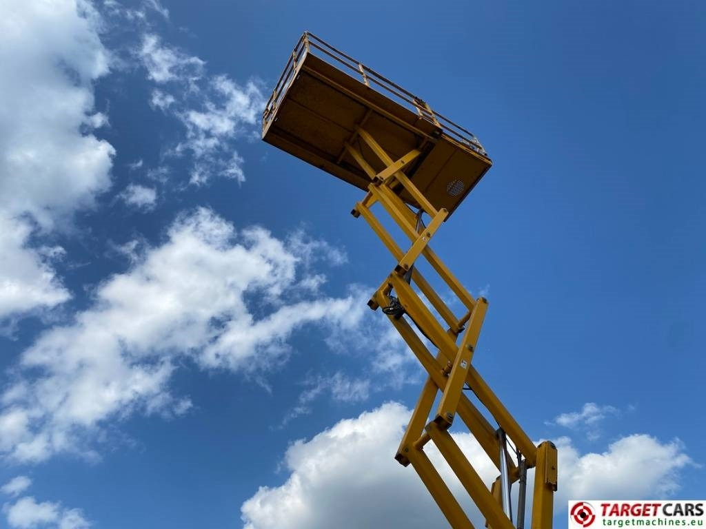 Šķērveida pacēlājs Haulotte Compact 12DX Diesel 4x4 Scissor Work Lift 1206cm: foto 28