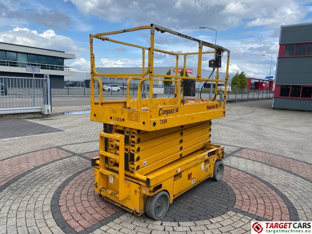Haulotte Compact 14 Electric Scissor Work Lift 1385cm - Šķērveida pacēlājs: foto 3 Haulotte Compact 14 Electric Scissor Work Lift 1385cm - Šķērveida pacēlājs: foto 3