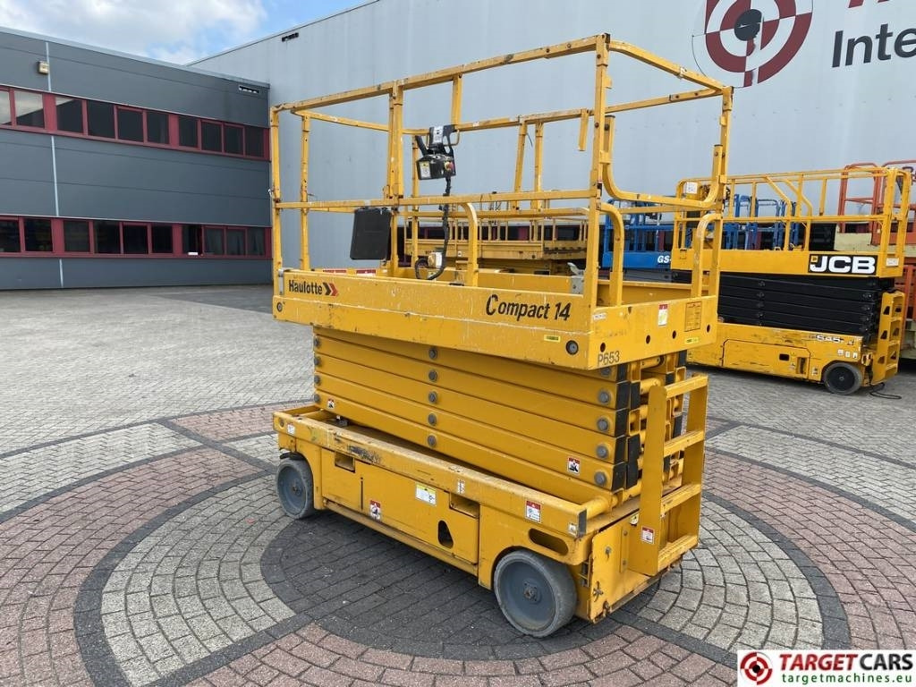 Haulotte Compact 14 Electric Scissor Work Lift 1385cm - Šķērveida pacēlājs: foto 4 Haulotte Compact 14 Electric Scissor Work Lift 1385cm - Šķērveida pacēlājs: foto 4