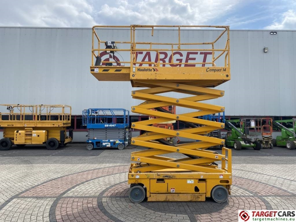 Haulotte Compact 14 Electric Scissor Work Lift 1385cm - Šķērveida pacēlājs: foto 5 Haulotte Compact 14 Electric Scissor Work Lift 1385cm - Šķērveida pacēlājs: foto 5