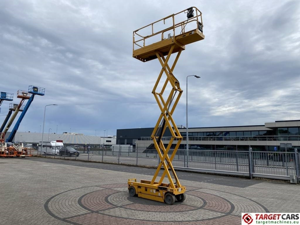 Šķērveida pacēlājs Haulotte Compact 8 Electric Scissor Work Lift 818cm: foto 7