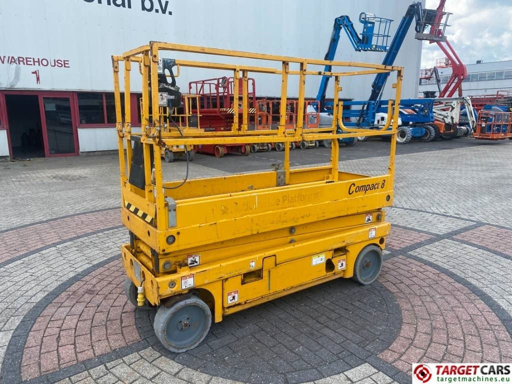 Haulotte Compact 8 Electric Scissor Work Lift 818cm - Šķērveida pacēlājs: foto 1 Haulotte Compact 8 Electric Scissor Work Lift 818cm - Šķērveida pacēlājs: foto 1