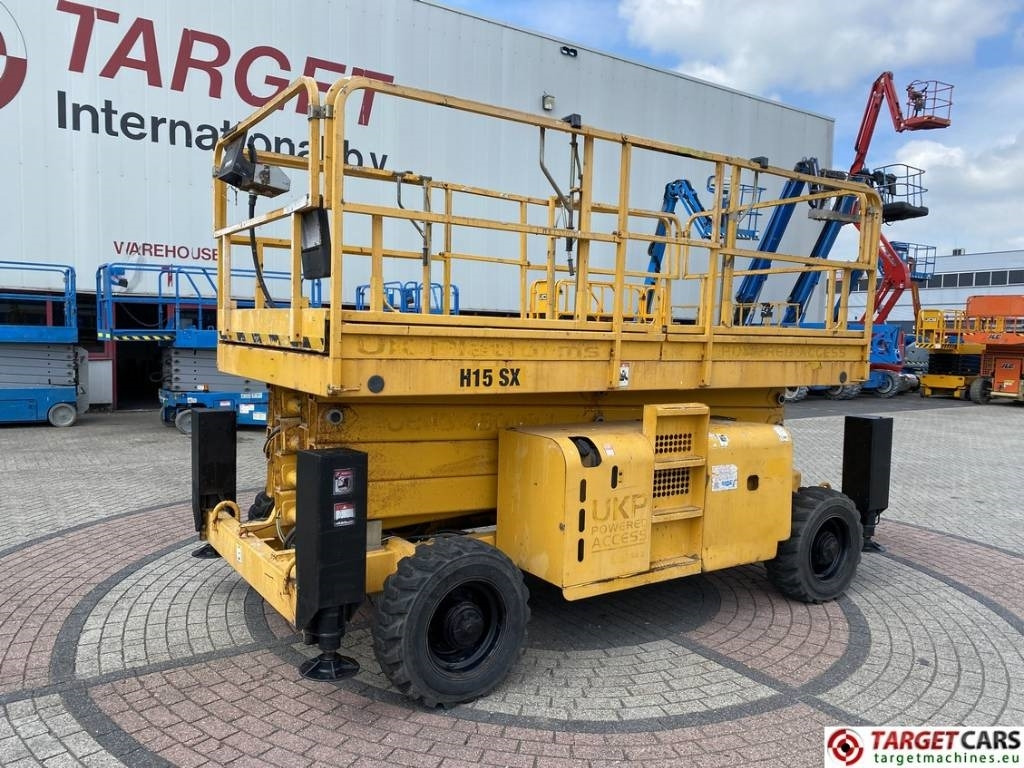 Haulotte H15SXNT Diesel H15SX 4x4 Scissor Work Lift 1500cm - Šķērveida pacēlājs: foto 1 Haulotte H15SXNT Diesel H15SX 4x4 Scissor Work Lift 1500cm - Šķērveida pacēlājs: foto 1
