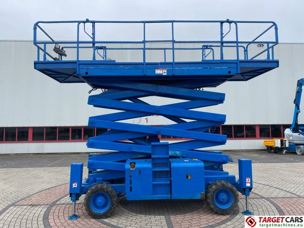 Haulotte H18SX Diesel 4x4 Scissor Work Lift 1800cm - Šķērveida pacēlājs: foto 5 Haulotte H18SX Diesel 4x4 Scissor Work Lift 1800cm - Šķērveida pacēlājs: foto 5