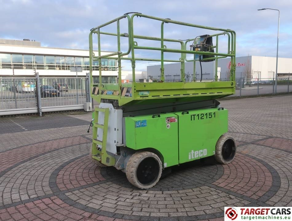 Iteco IT12151 Electric Scissor Work Lift 1380cm - Šķērveida pacēlājs: foto 3 Iteco IT12151 Electric Scissor Work Lift 1380cm - Šķērveida pacēlājs: foto 3