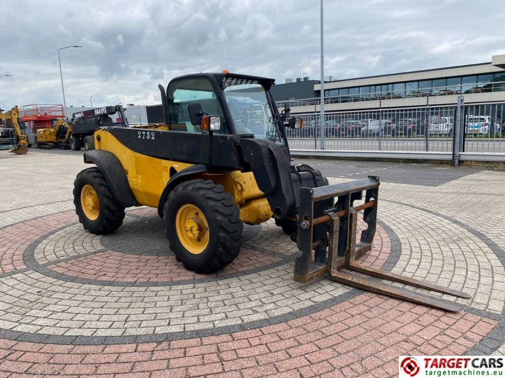 JCB 527-55 Telehandler 4x4x4 2700KG 560CM - Teleskopiskais iekrāvējs: foto 2 JCB 527-55 Telehandler 4x4x4 2700KG 560CM - Teleskopiskais iekrāvējs: foto 2