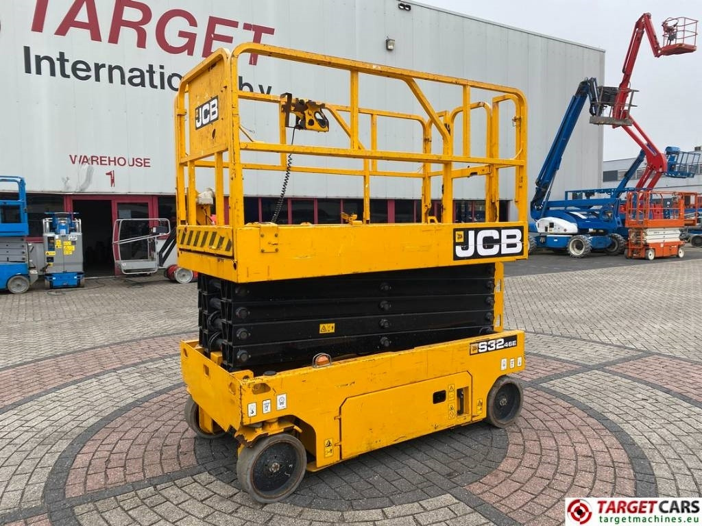 JCB S3246E Electric Scissor Work Lift 1200cm - Šķērveida pacēlājs: foto 1 JCB S3246E Electric Scissor Work Lift 1200cm - Šķērveida pacēlājs: foto 1