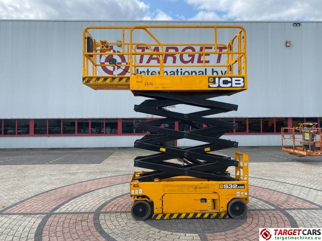 JCB S3246E Electric Scissor Work Lift 1200cm - Šķērveida pacēlājs: foto 5 JCB S3246E Electric Scissor Work Lift 1200cm - Šķērveida pacēlājs: foto 5