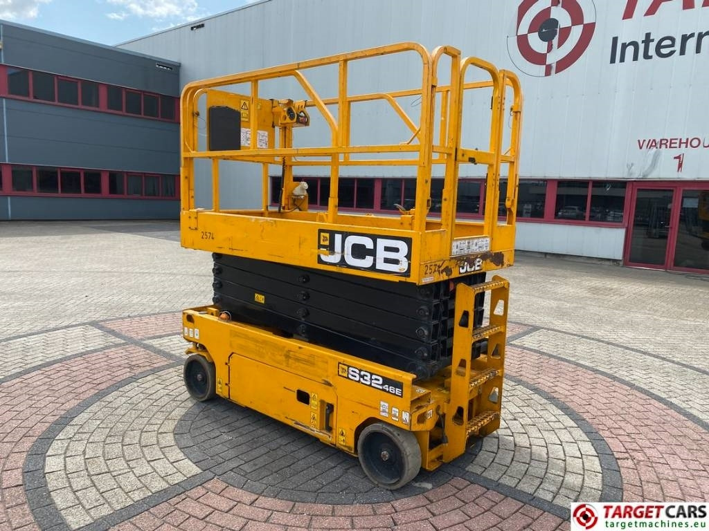 JCB S3246E Electric Scissor Work Lift 1200cm - Šķērveida pacēlājs: foto 4 JCB S3246E Electric Scissor Work Lift 1200cm - Šķērveida pacēlājs: foto 4