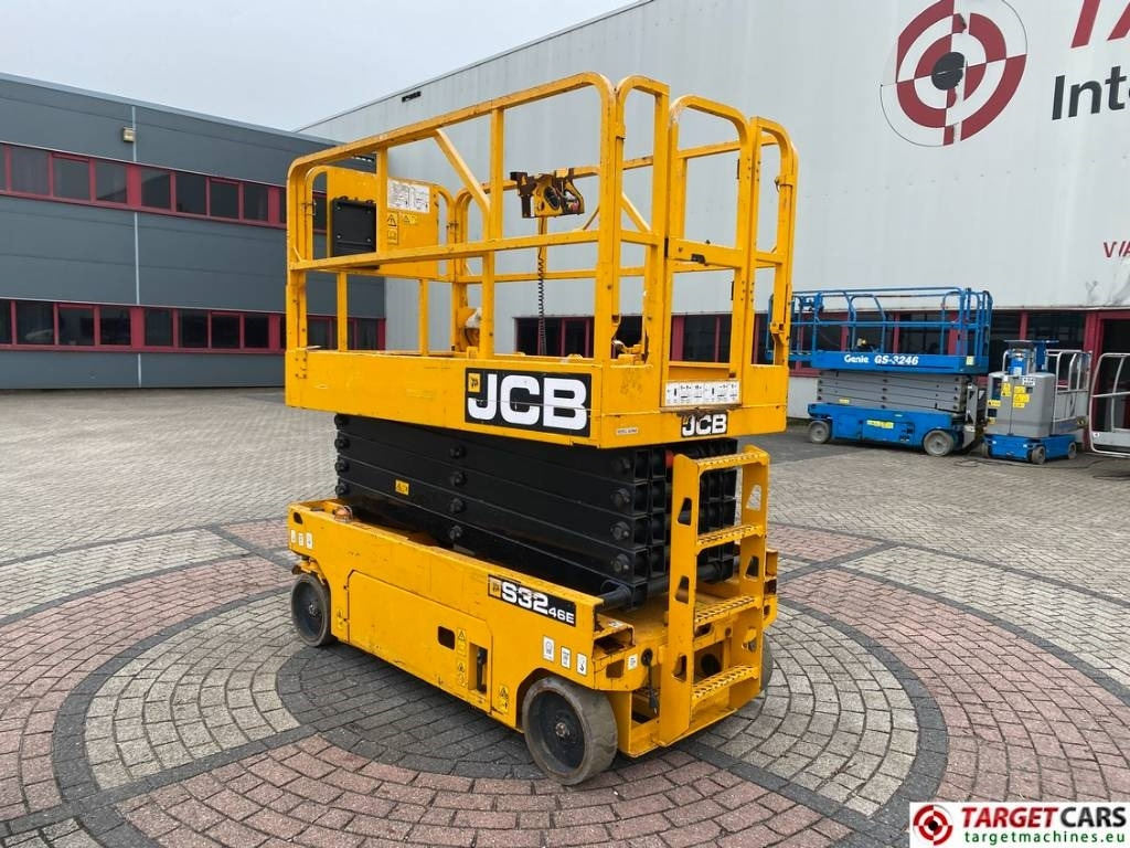 JCB S3246E Electric Scissor Work Lift 1200cm - Šķērveida pacēlājs: foto 4 JCB S3246E Electric Scissor Work Lift 1200cm - Šķērveida pacēlājs: foto 4