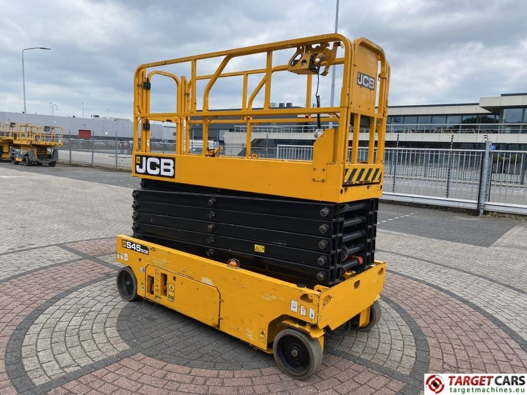 JCB S4550E Electric Scissor Work Lift 1580cm - Šķērveida pacēlājs: foto 2 JCB S4550E Electric Scissor Work Lift 1580cm - Šķērveida pacēlājs: foto 2