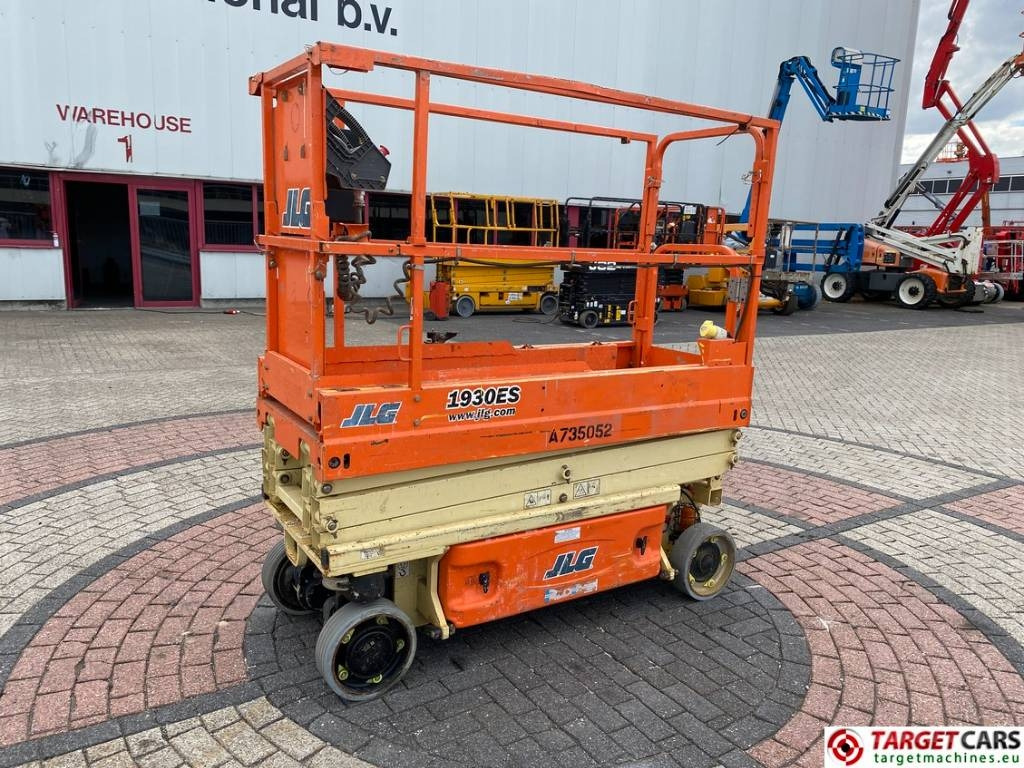 JLG 1930ES Electric Scissor Work Lift 772cm - Šķērveida pacēlājs: foto 1 JLG 1930ES Electric Scissor Work Lift 772cm - Šķērveida pacēlājs: foto 1