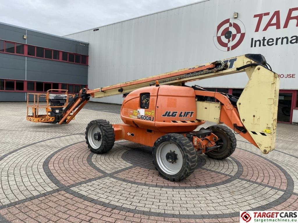 JLG 600AJ Articulated 4x4 Diesel Boom Work Lift 2047cm  - Izlices pacēlājs: foto 4 JLG 600AJ Articulated 4x4 Diesel Boom Work Lift 2047cm  - Izlices pacēlājs: foto 4