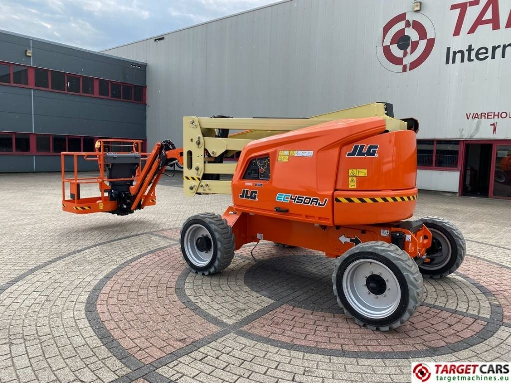 JLG EC450AJ Articulated El Lithium-Ion BoomLift 1572cm - Izlices pacēlājs: foto 4 JLG EC450AJ Articulated El Lithium-Ion BoomLift 1572cm - Izlices pacēlājs: foto 4