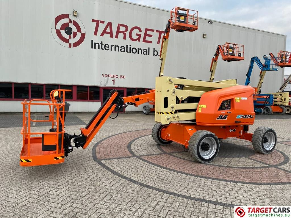 JLG EC450AJ Lithium-Ion Articulated Boom Lift 1572cm - Izlices pacēlājs: foto 1 JLG EC450AJ Lithium-Ion Articulated Boom Lift 1572cm - Izlices pacēlājs: foto 1