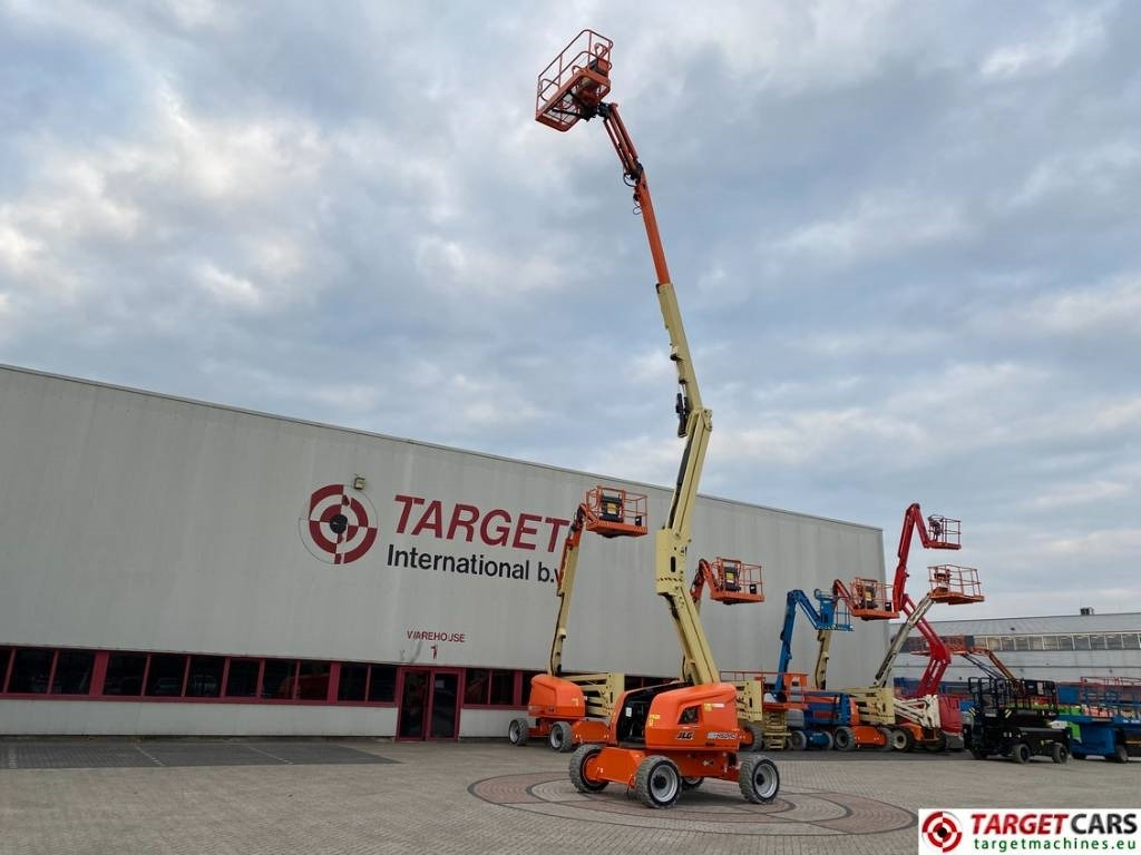 JLG EC450AJ Lithium-Ion Articulated Boom Lift 1572cm - Izlices pacēlājs: foto 5 JLG EC450AJ Lithium-Ion Articulated Boom Lift 1572cm - Izlices pacēlājs: foto 5