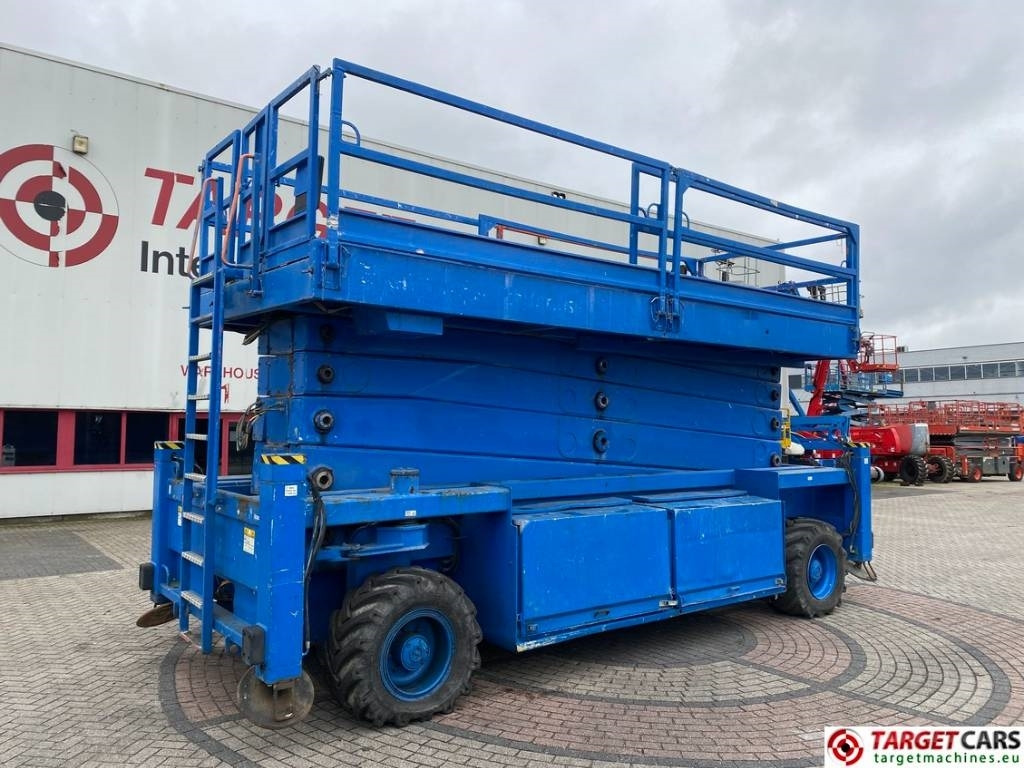 JLG Liftlux 260-25 Diesel 4x4 Scissor Work Lift 2800cm - Šķērveida pacēlājs: foto 1 JLG Liftlux 260-25 Diesel 4x4 Scissor Work Lift 2800cm - Šķērveida pacēlājs: foto 1