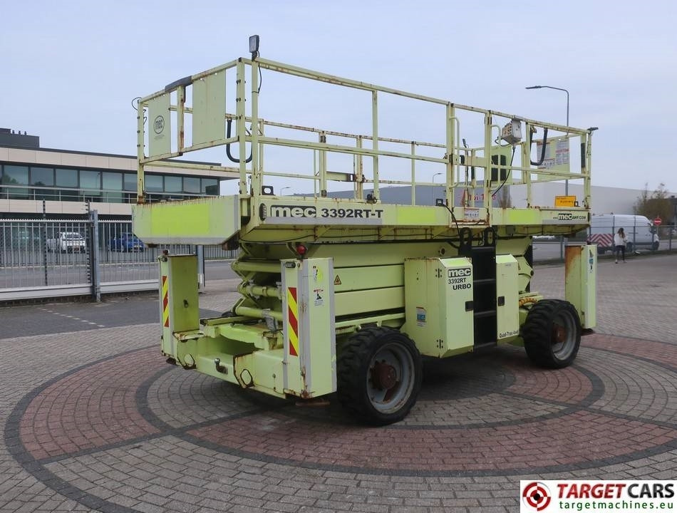 MEC 3392RT-T Diesel 4x4 Scissor Work LIft 1200cm - Šķērveida pacēlājs: foto 3 MEC 3392RT-T Diesel 4x4 Scissor Work LIft 1200cm - Šķērveida pacēlājs: foto 3