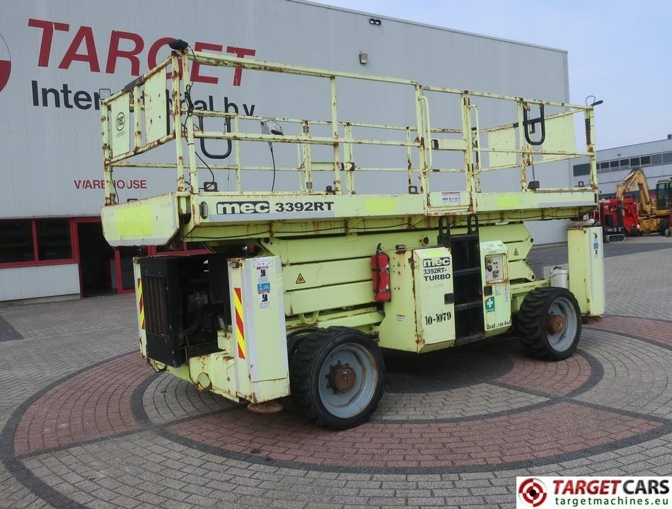 MEC 3392RT-T Diesel 4x4 Scissor Work Lift 1200cm - Šķērveida pacēlājs: foto 1 MEC 3392RT-T Diesel 4x4 Scissor Work Lift 1200cm - Šķērveida pacēlājs: foto 1