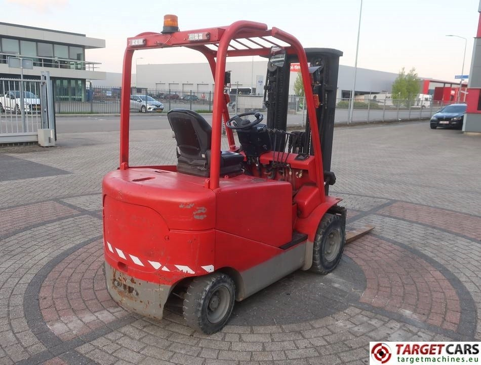 Manitou ME425 Electric 4wheel Forklift 2500KG Triplex450cm - Elektroiekrāvējs: foto 3 Manitou ME425 Electric 4wheel Forklift 2500KG Triplex450cm - Elektroiekrāvējs: foto 3