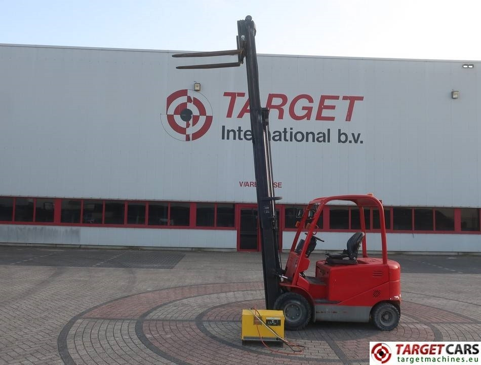 Manitou ME425 Electric 4wheel Forklift 2500KG Triplex450cm  līzingu Manitou ME425 Electric 4wheel Forklift 2500KG Triplex450cm: foto 27