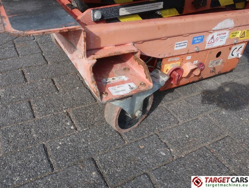 Šķērveida pacēlājs NSG Pop Up Electric Scissor Work Lift 363cm: foto 17
