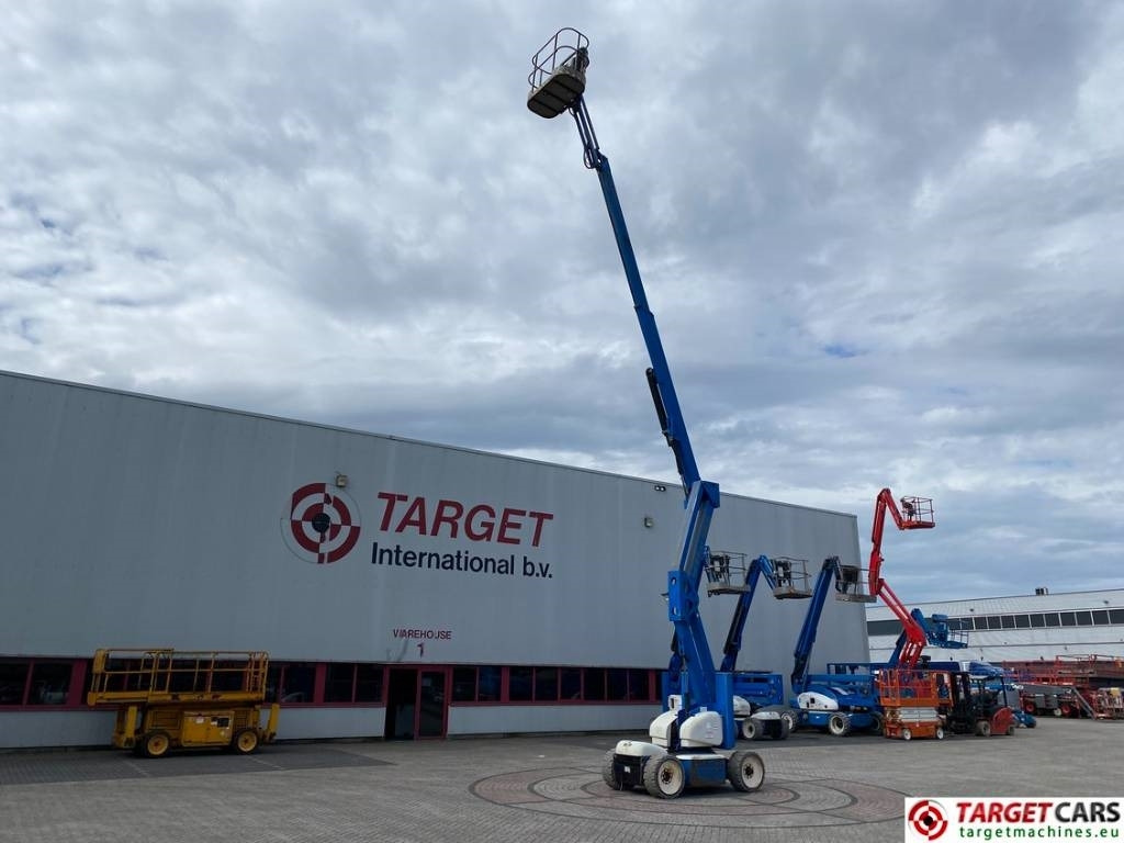 Niftylift HR15NDE HyBrid Articulated Boom Work Lift 1550cm - Izlices pacēlājs: foto 5 Niftylift HR15NDE HyBrid Articulated Boom Work Lift 1550cm - Izlices pacēlājs: foto 5