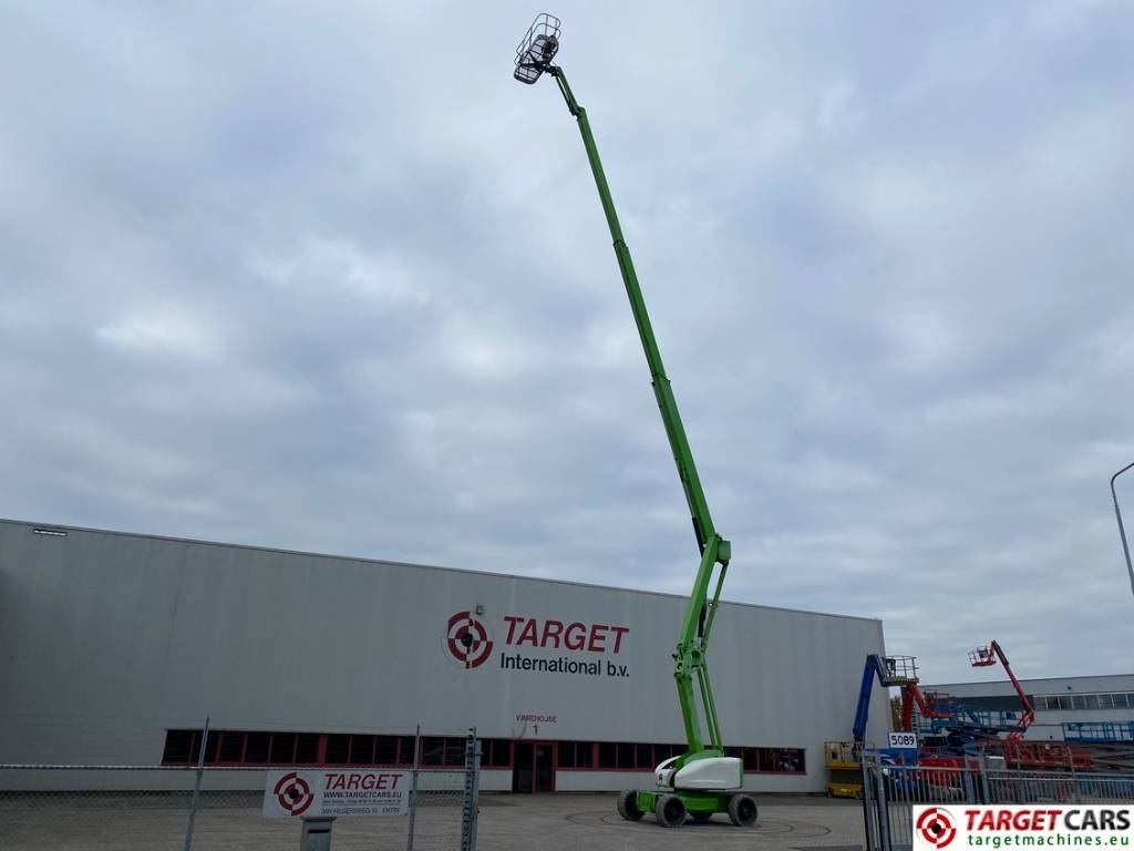 Niftylift HR28 HyBrid Articulated 4x4 Boom Work Lift 2800cm - Izlices pacēlājs: foto 5 Niftylift HR28 HyBrid Articulated 4x4 Boom Work Lift 2800cm - Izlices pacēlājs: foto 5