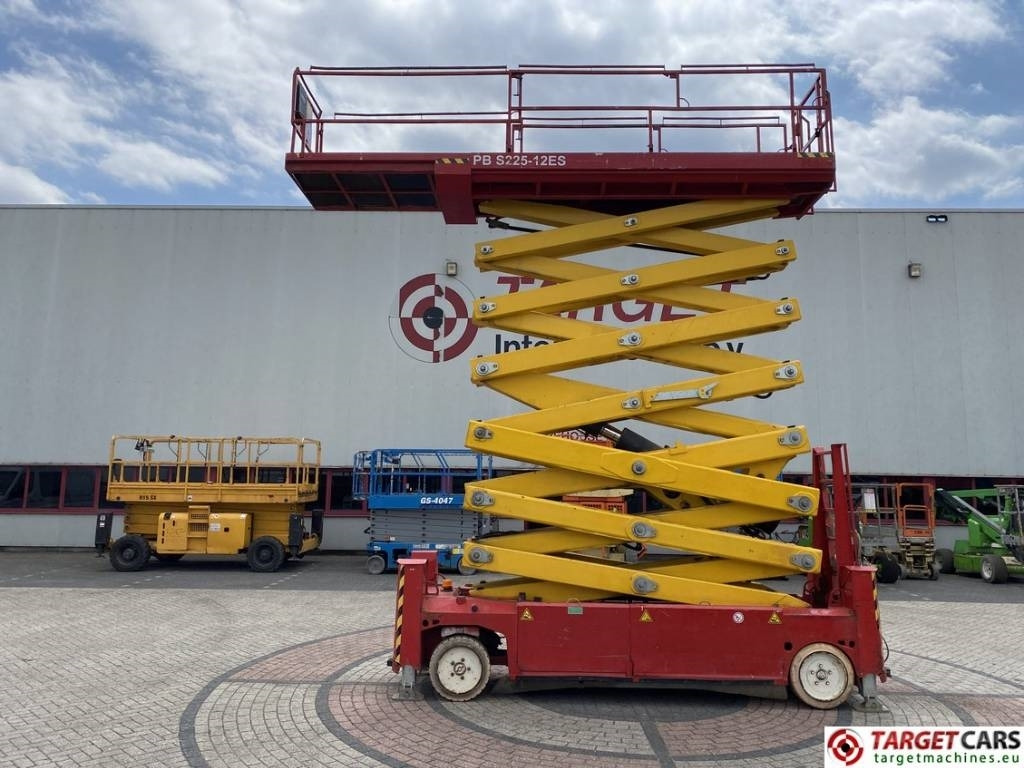 PB-Lift S225-12ES Electric Scissor Work Lift 2250cm - Šķērveida pacēlājs: foto 5 PB-Lift S225-12ES Electric Scissor Work Lift 2250cm - Šķērveida pacēlājs: foto 5