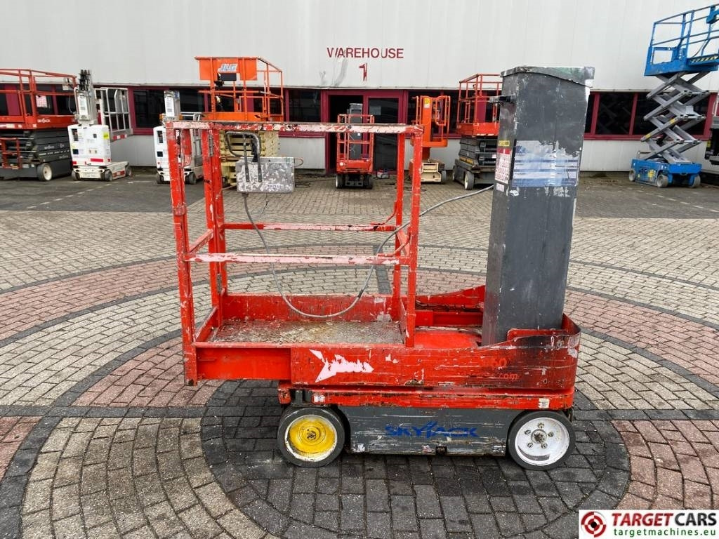 SkyJack SJ16 Electric Vertical Mast Work Lift 675cm - Torņa pacēlājs: foto 5 SkyJack SJ16 Electric Vertical Mast Work Lift 675cm - Torņa pacēlājs: foto 5