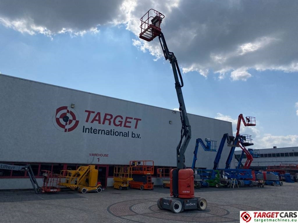 Izlices pacēlājs SkyJack SJ30 ARJE Articulated Electric Boom Work Lift 11M: foto 5